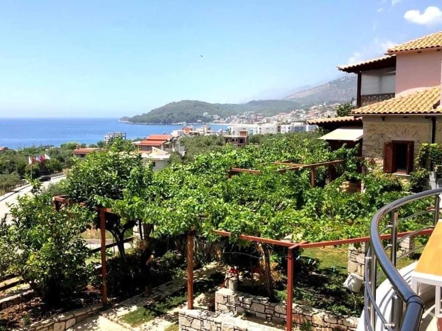 Spyridoula'S Guest House Himare Bagian luar foto