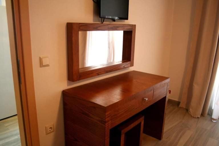 Spyridoula'S Guest House Himare Bagian luar foto