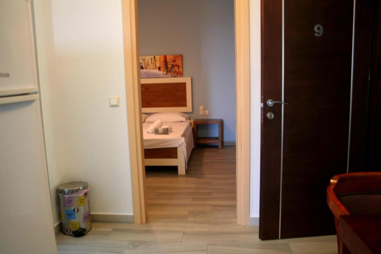 Spyridoula'S Guest House Himare Bagian luar foto