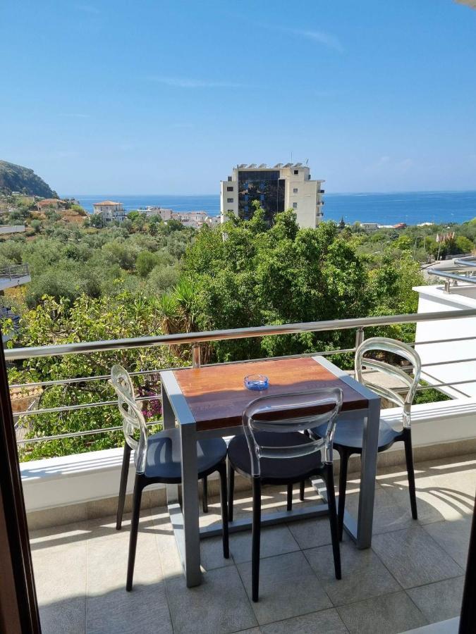 Spyridoula'S Guest House Himare Bagian luar foto