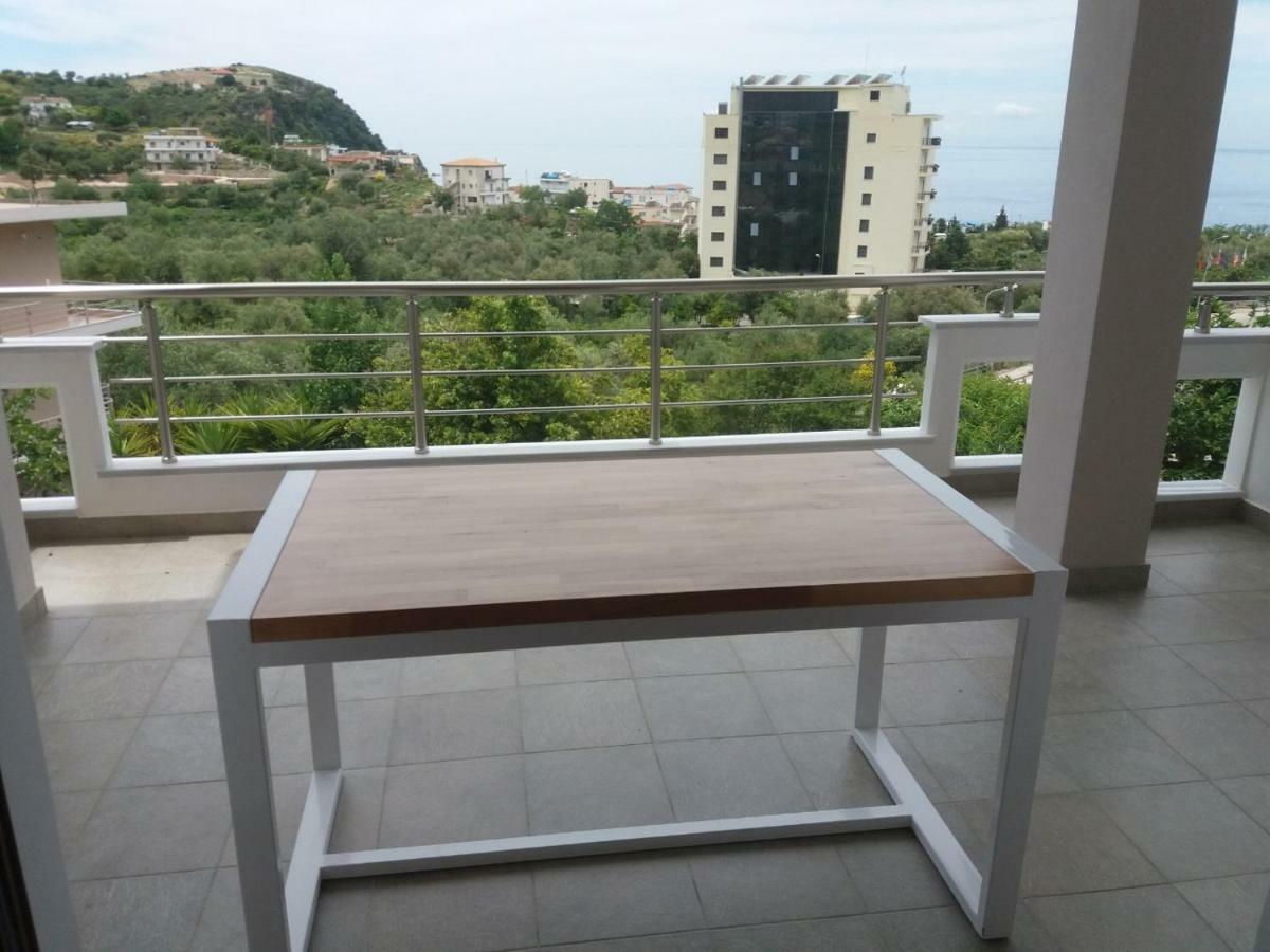 Spyridoula'S Guest House Himare Bagian luar foto