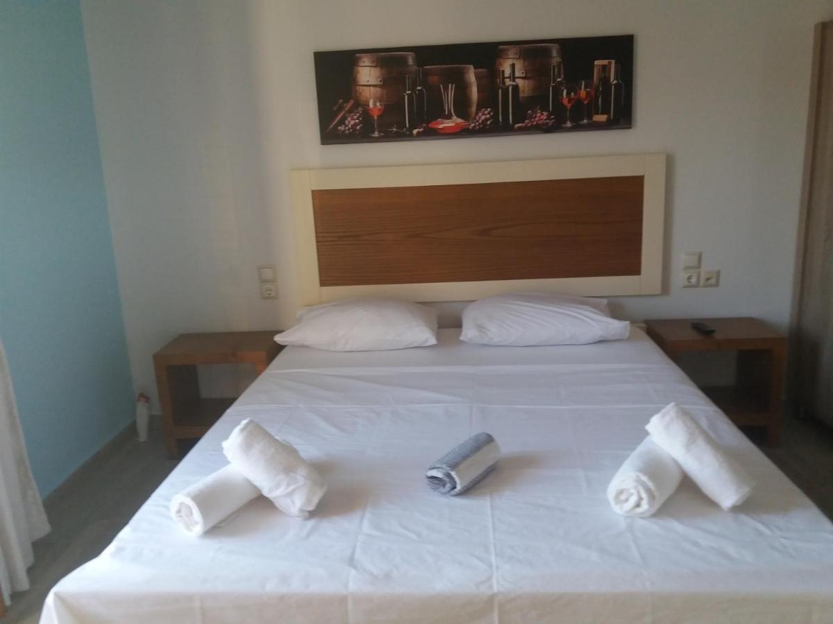 Spyridoula'S Guest House Himare Bagian luar foto